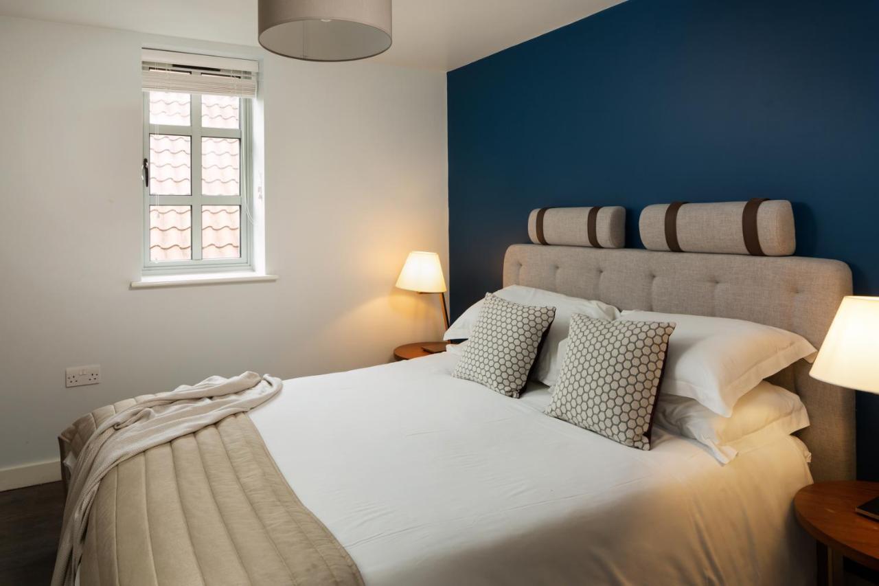 The Falcon Tap Boutique Inn Йорк Экстерьер фото